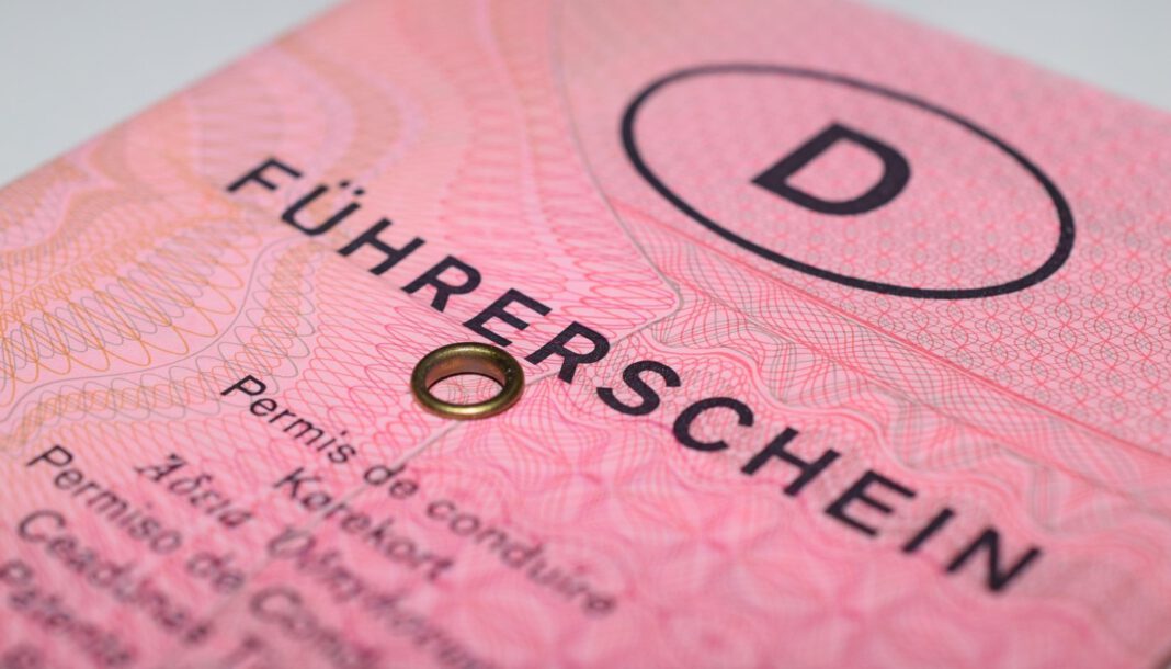 Bis 2033 müssen alle Führerscheine ins EU Format umgetauscht sein