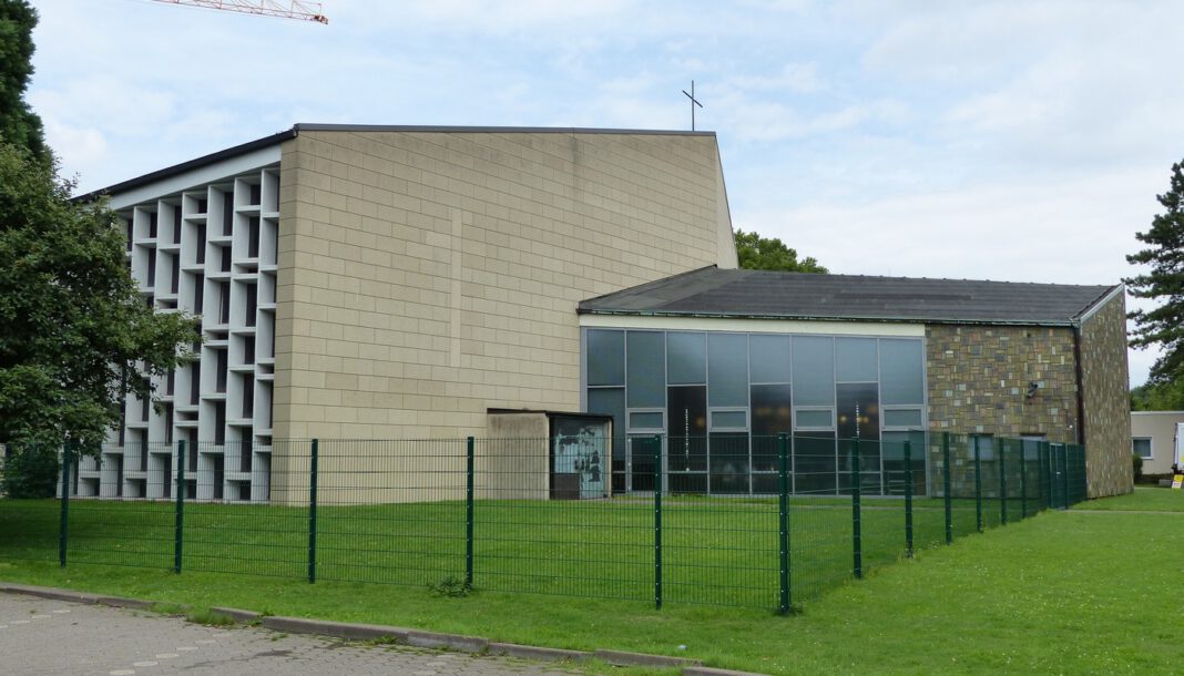 Musik und gemeinsames Singen in der Erlöserkirche Rheinhausen